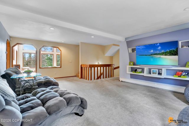 6550 Farpoint Drive, Anchorage, AK 99507