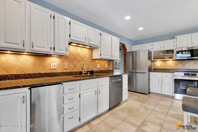 6550 Farpoint Drive, Anchorage, AK 99507