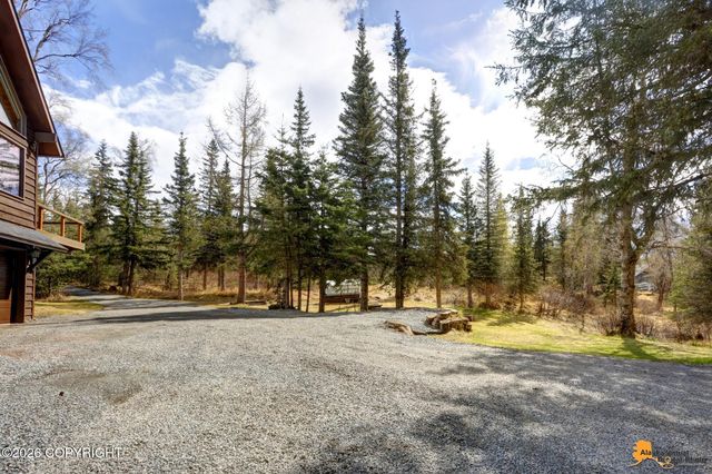 6550 Farpoint Drive, Anchorage, AK 99507