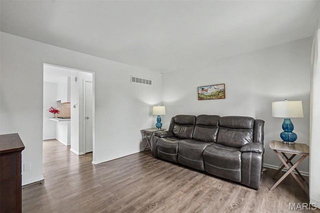1223 Clarkson Court 1223, Ballwin, MO 63011