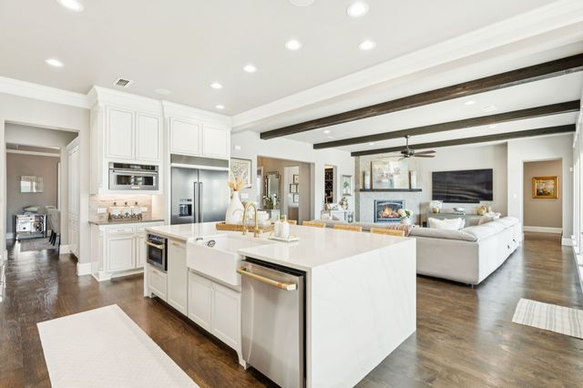 2025 Greenway Crossing Drive, Haslet, TX 76052