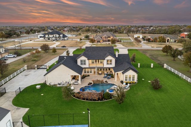 2025 Greenway Crossing Drive, Haslet, TX 76052