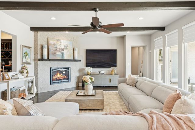 2025 Greenway Crossing Drive, Haslet, TX 76052