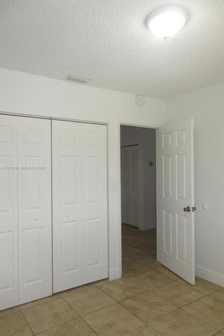 5461 W 24th Ave 67, Hialeah, FL 33016