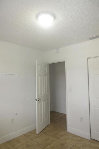 5461 W 24th Ave 67, Hialeah, FL 33016