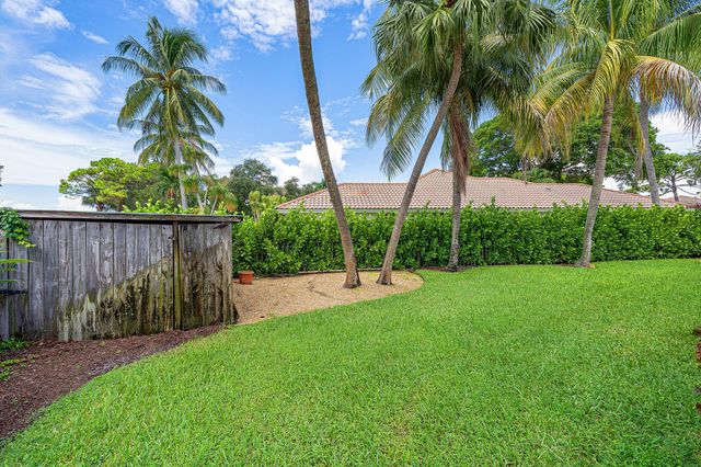 2570 NW 27th Street, Boca Raton, FL 33434