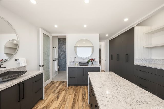 5811 Kalanianaole Highway, Honolulu, HI 96821
