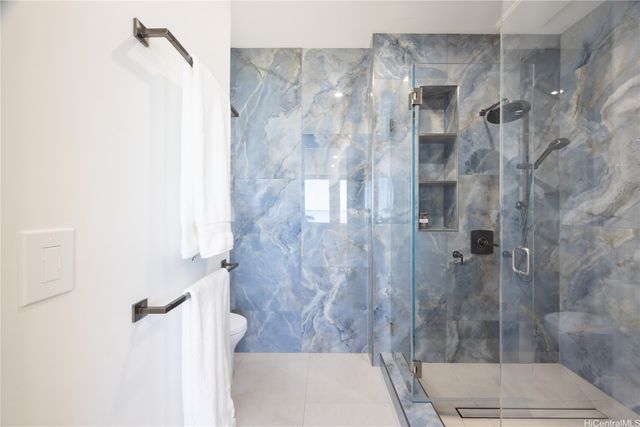 5811 Kalanianaole Highway, Honolulu, HI 96821