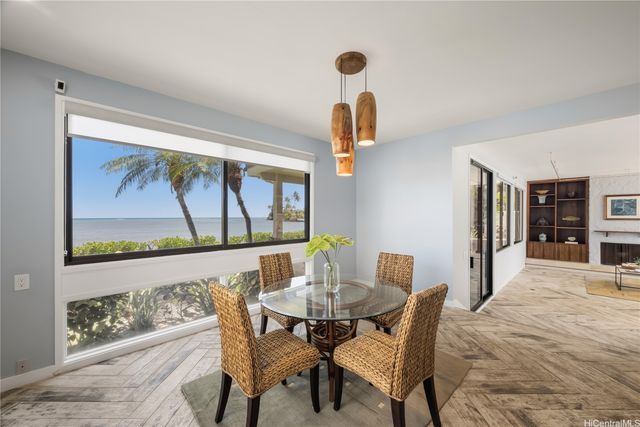 5811 Kalanianaole Highway, Honolulu, HI 96821