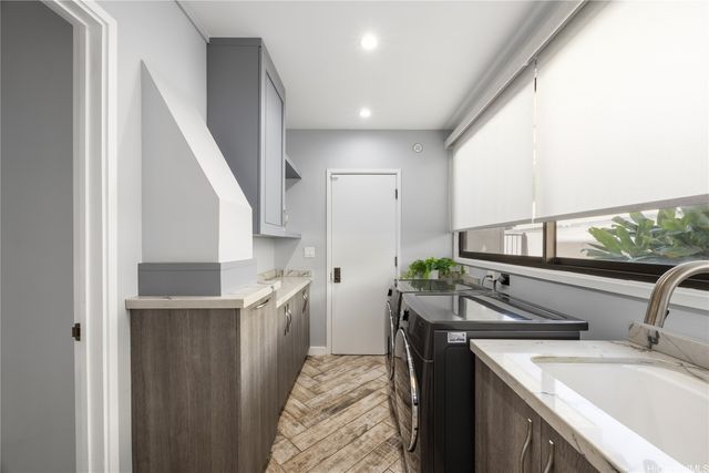 5811 Kalanianaole Highway, Honolulu, HI 96821