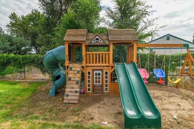 2001 Carmela Rd., Pueblo, CO 81006