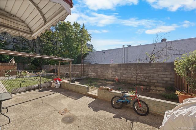 1815 Mahan Avenue, Bronx, NY 10461