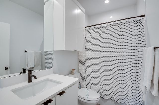 5710 N Miller Avenue, Oklahoma City, OK 73112