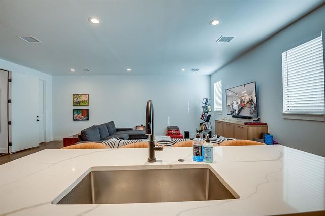 5710 N Miller Avenue, Oklahoma City, OK 73112