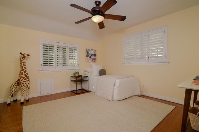 1841 11th Ave, Sacramento, CA 95818