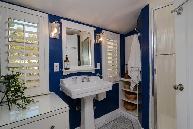 1841 11th Ave, Sacramento, CA 95818