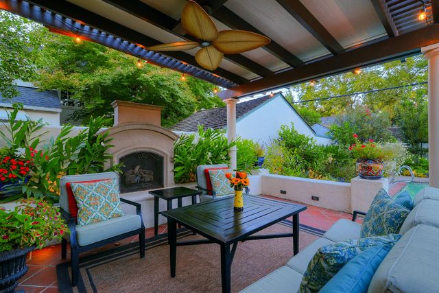 1841 11th Ave, Sacramento, CA 95818
