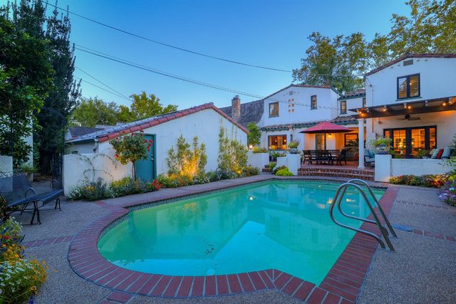 1841 11th Ave, Sacramento, CA 95818