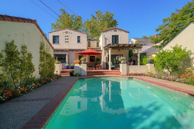 1841 11th Ave, Sacramento, CA 95818