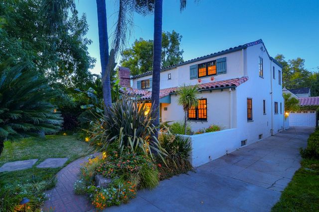 1841 11th Ave, Sacramento, CA 95818