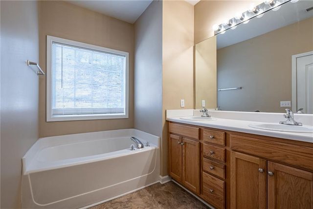 32 Brookvalley W Court, Dallas, GA 30157