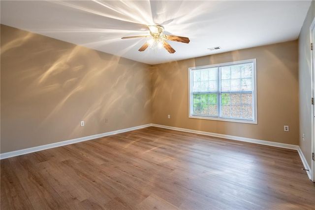 32 Brookvalley W Court, Dallas, GA 30157