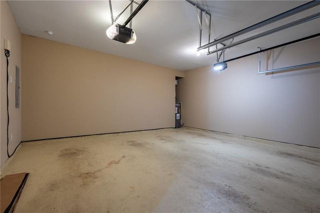 32 Brookvalley W Court, Dallas, GA 30157