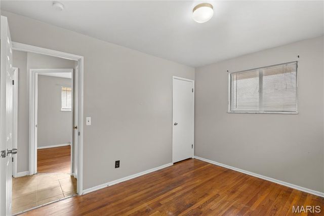 1158 Reale Avenue, St Louis, MO 63138