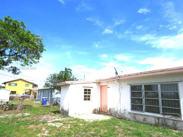 525 NW 16th Street, Pompano Beach, FL 33060