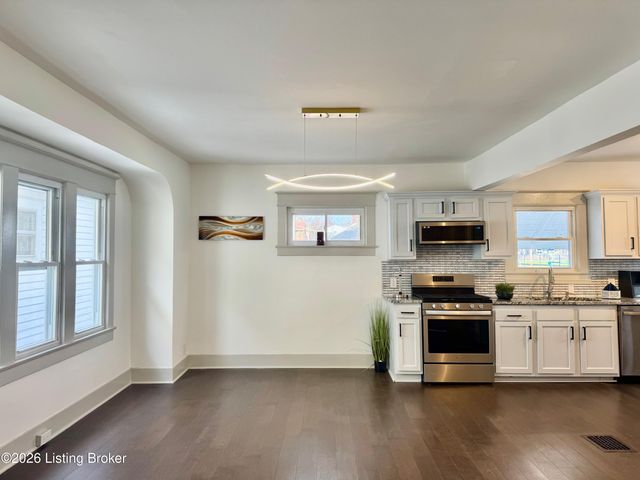 402 S 39th St, Louisville, KY 40212