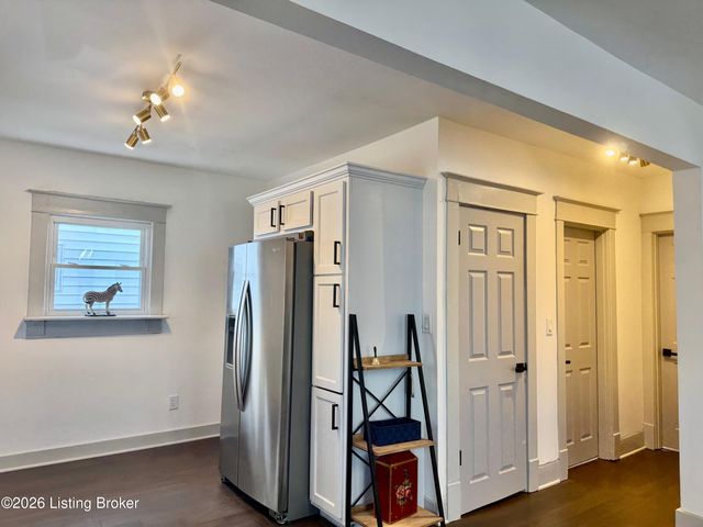 402 S 39th St, Louisville, KY 40212