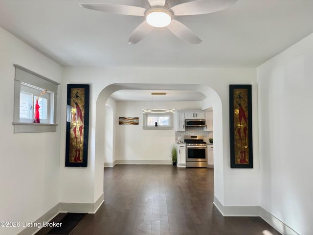 402 S 39th St, Louisville, KY 40212