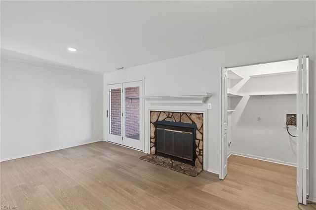 744 Lake Edward DR W, Virginia Beach, VA 23462