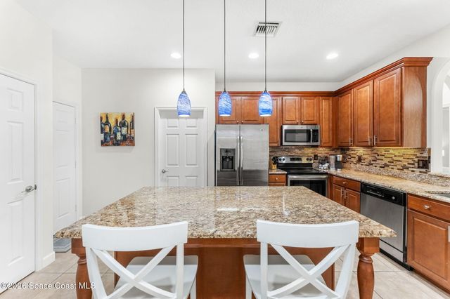 7657 Fieldstone Ranch Square, Vero Beach, FL 32967
