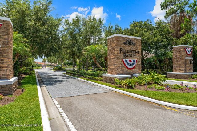 7657 Fieldstone Ranch Square, Vero Beach, FL 32967