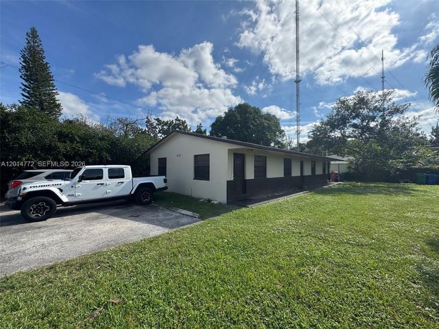 6134 SW 40th Ct, Miramar, FL 33023