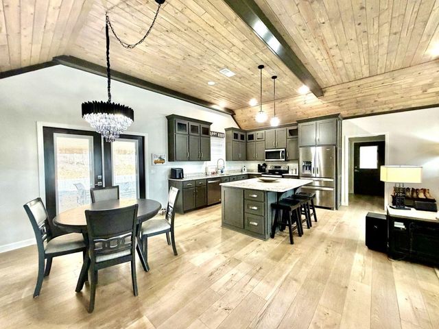 725 CROW LN, Counce, TN 38326