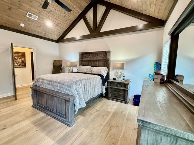 725 CROW LN, Counce, TN 38326