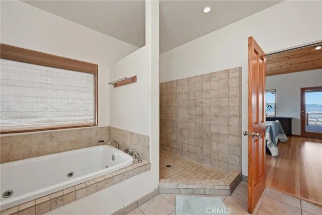 16542 Crescent Court, Hidden Valley Lake, CA 95467