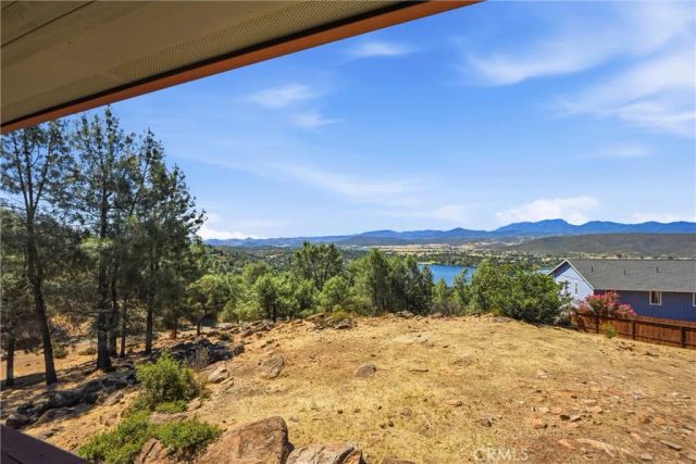 16542 Crescent Court, Hidden Valley Lake, CA 95467
