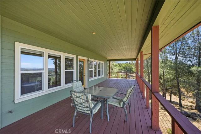 16542 Crescent Court, Hidden Valley Lake, CA 95467