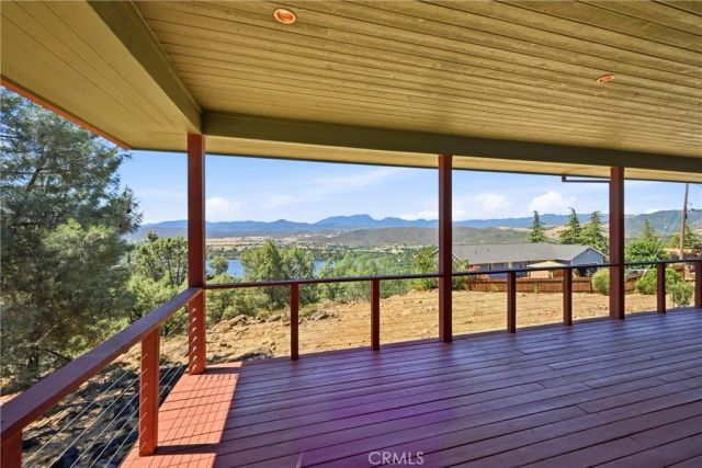 16542 Crescent Court, Hidden Valley Lake, CA 95467