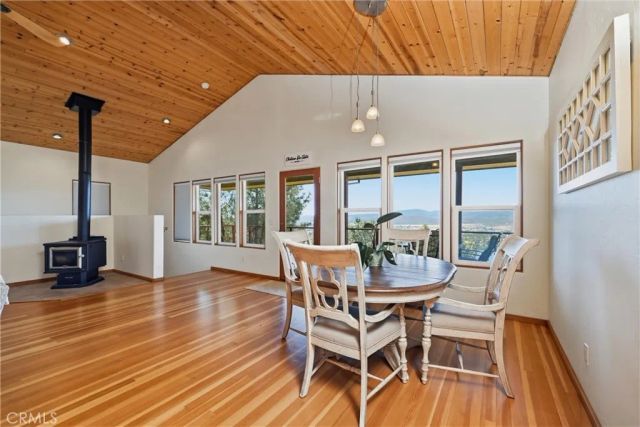 16542 Crescent Court, Hidden Valley Lake, CA 95467