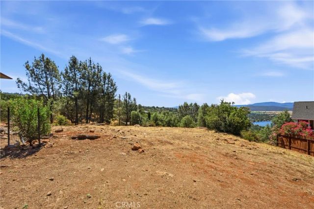 16542 Crescent Court, Hidden Valley Lake, CA 95467