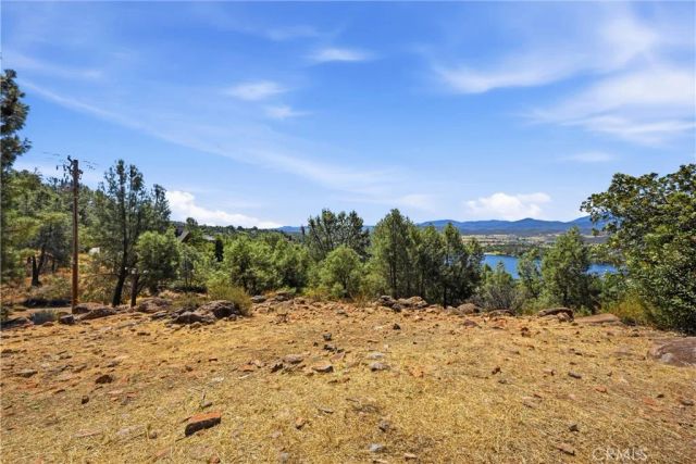 16542 Crescent Court, Hidden Valley Lake, CA 95467