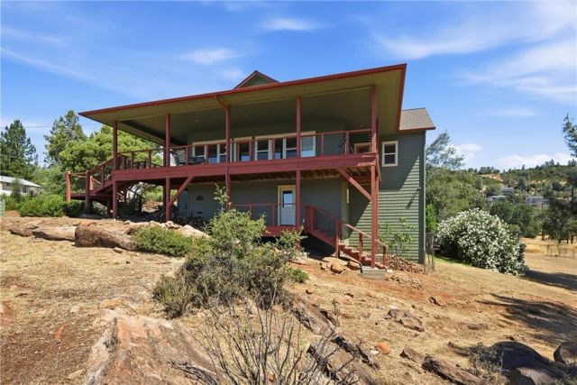 16542 Crescent Court, Hidden Valley Lake, CA 95467