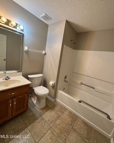 5512 Alexandria Lane, Southaven, MS 38671