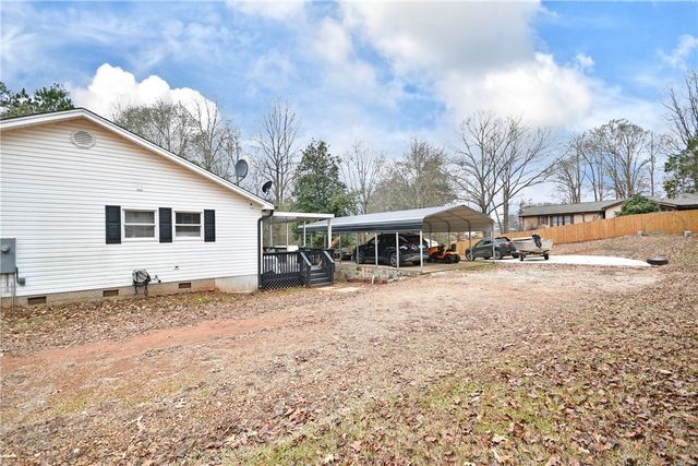 134 Rolling Drive, Westminster, SC 29693