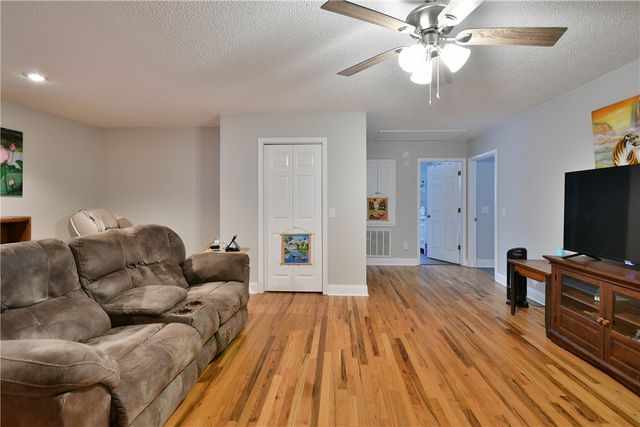 134 Rolling Drive, Westminster, SC 29693