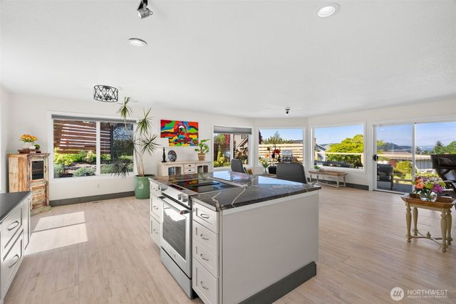 7598 E Alki View Court, Port Orchard, WA 98366